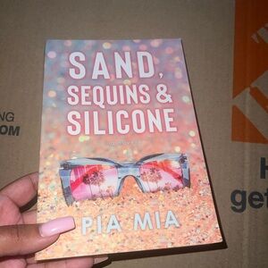 Book SIGNED by Author!
Pia Mia: Sand, Sequins & Silicone Novel